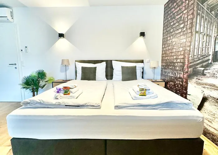 Апартаменти Mit Balkon Und Parkplatz